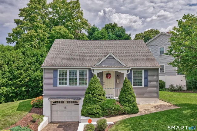 169 Circuit Avenue