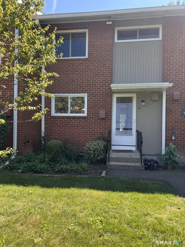 122 Centerbrook Road