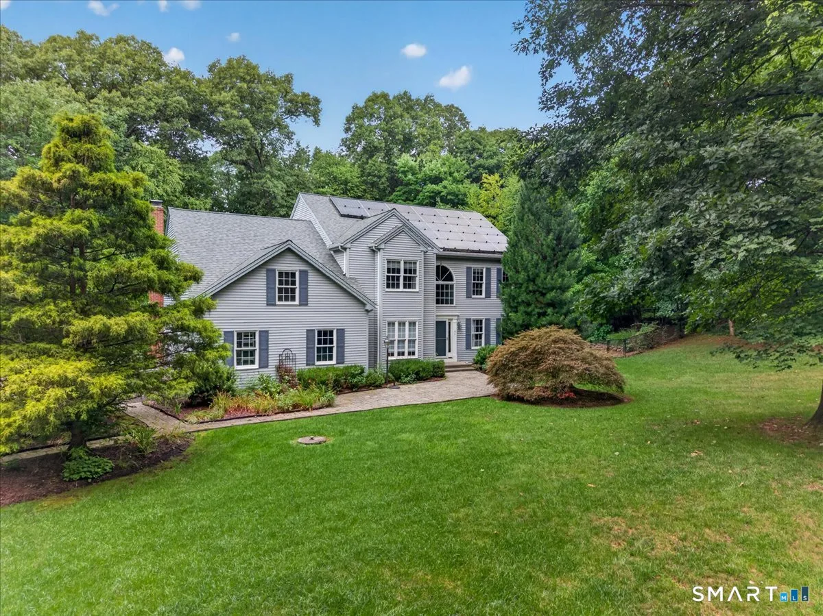 80 Autumn Court, Cheshire, CT