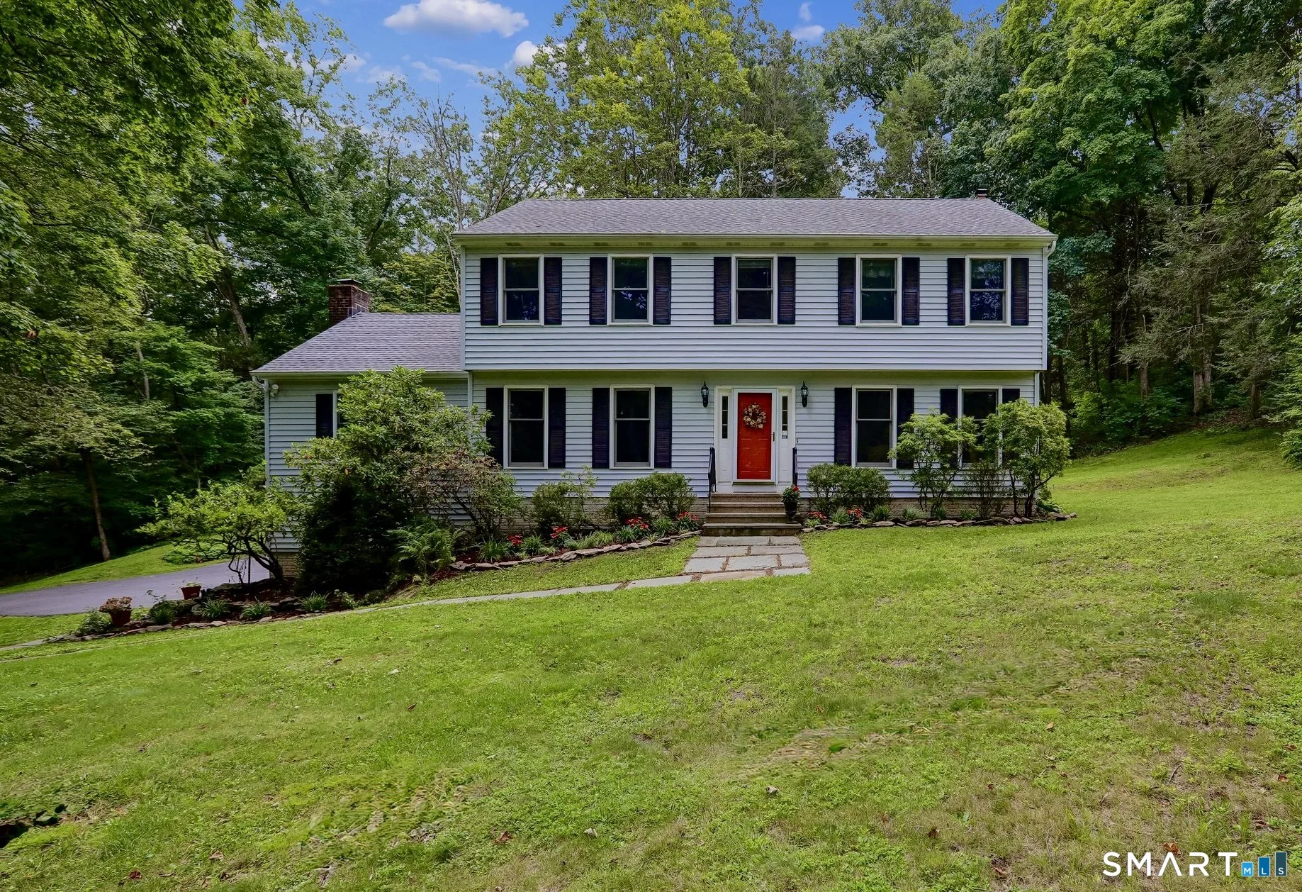 41 Colonial Ridge Drive, New Milford, CT