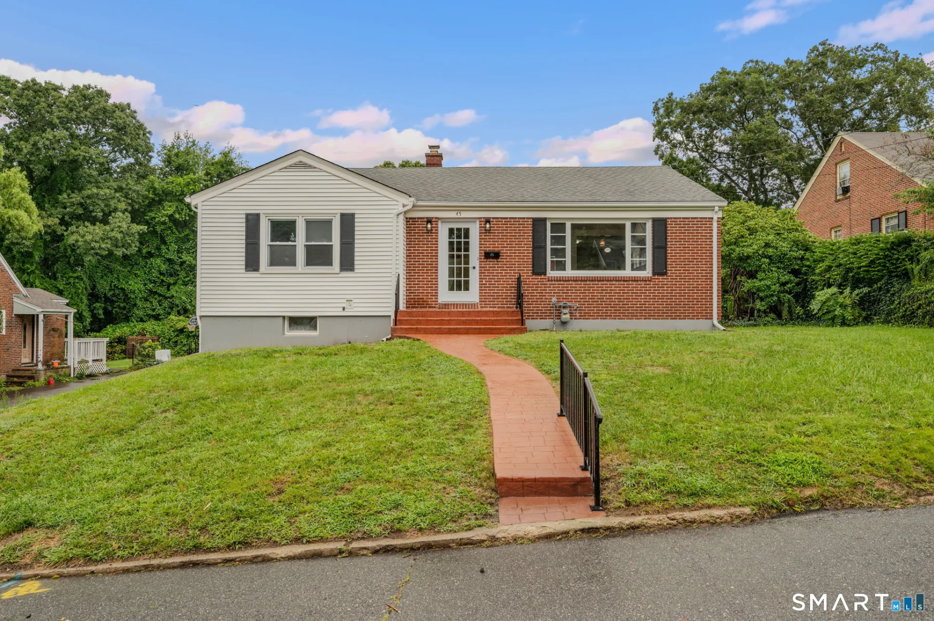 45 Mansfield Road, New London, CT