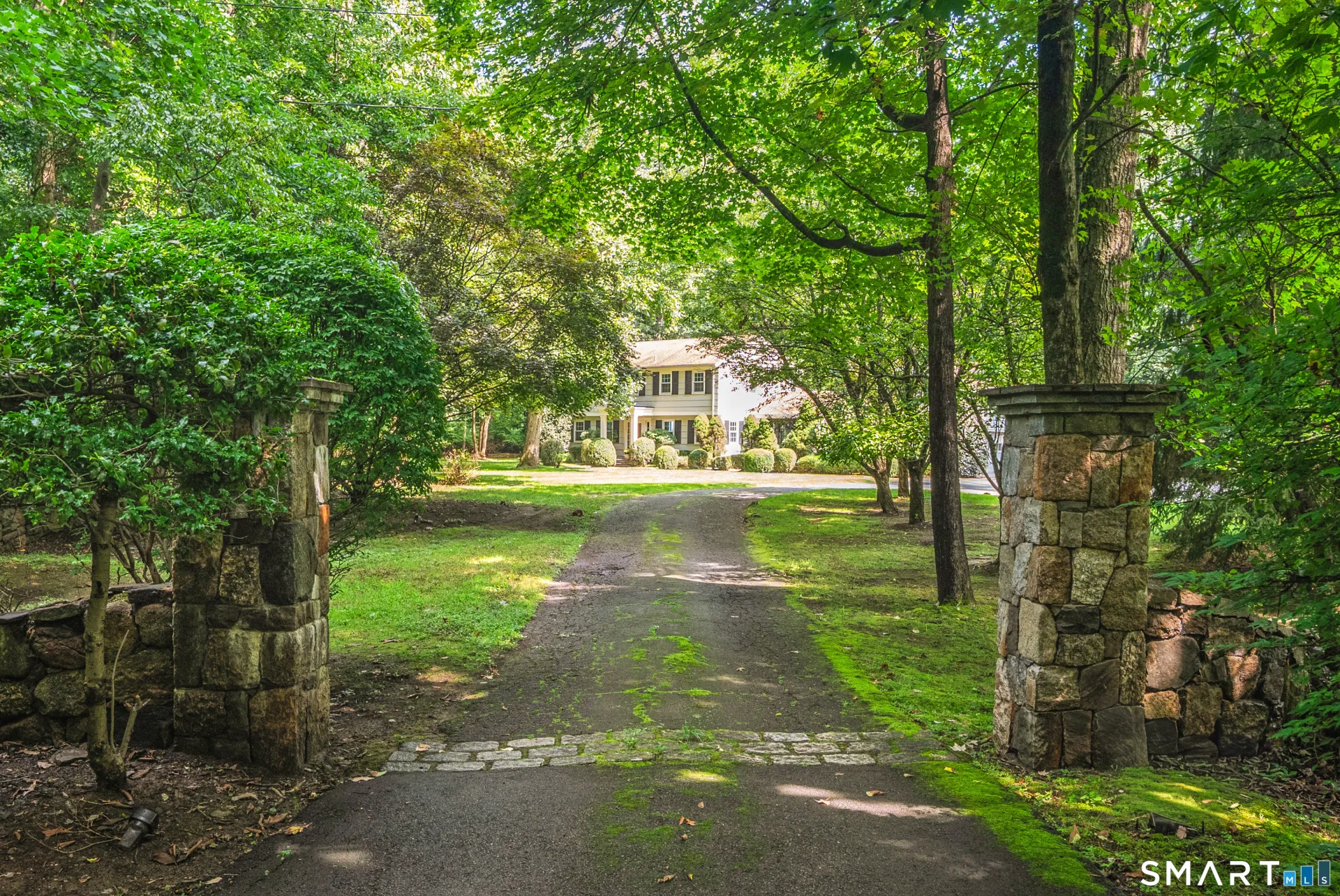 523 Brookside Road, New Canaan, CT