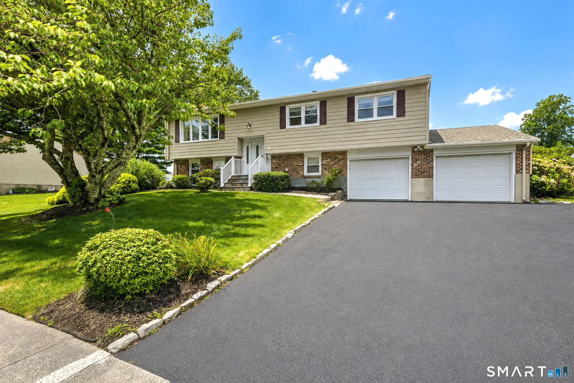 86 Honey Pot Road, West Haven, CT