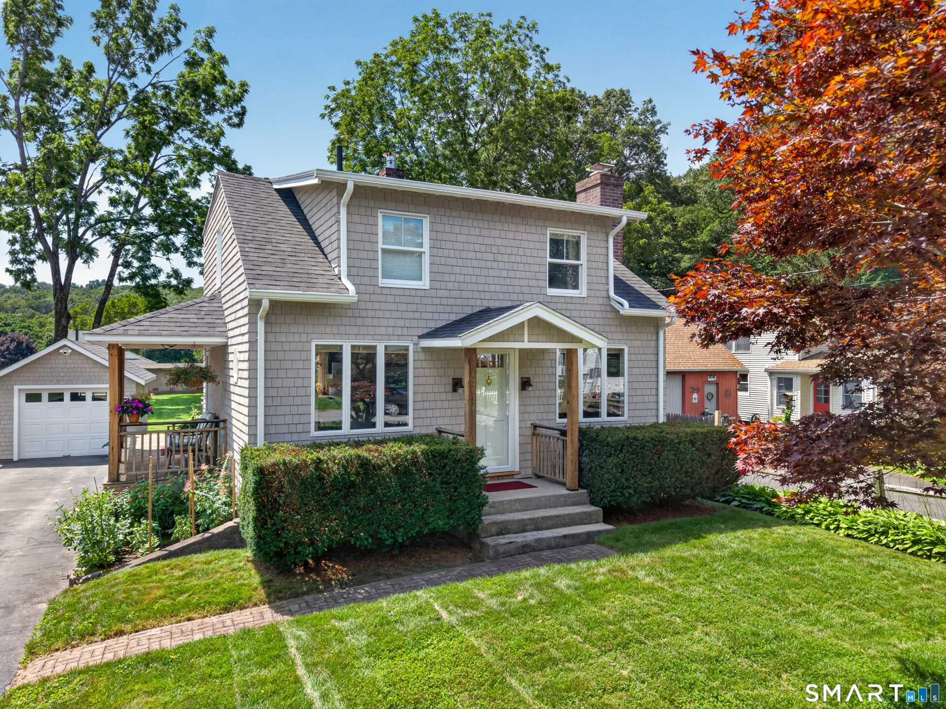 16 Quaker Lane, Waterford, CT