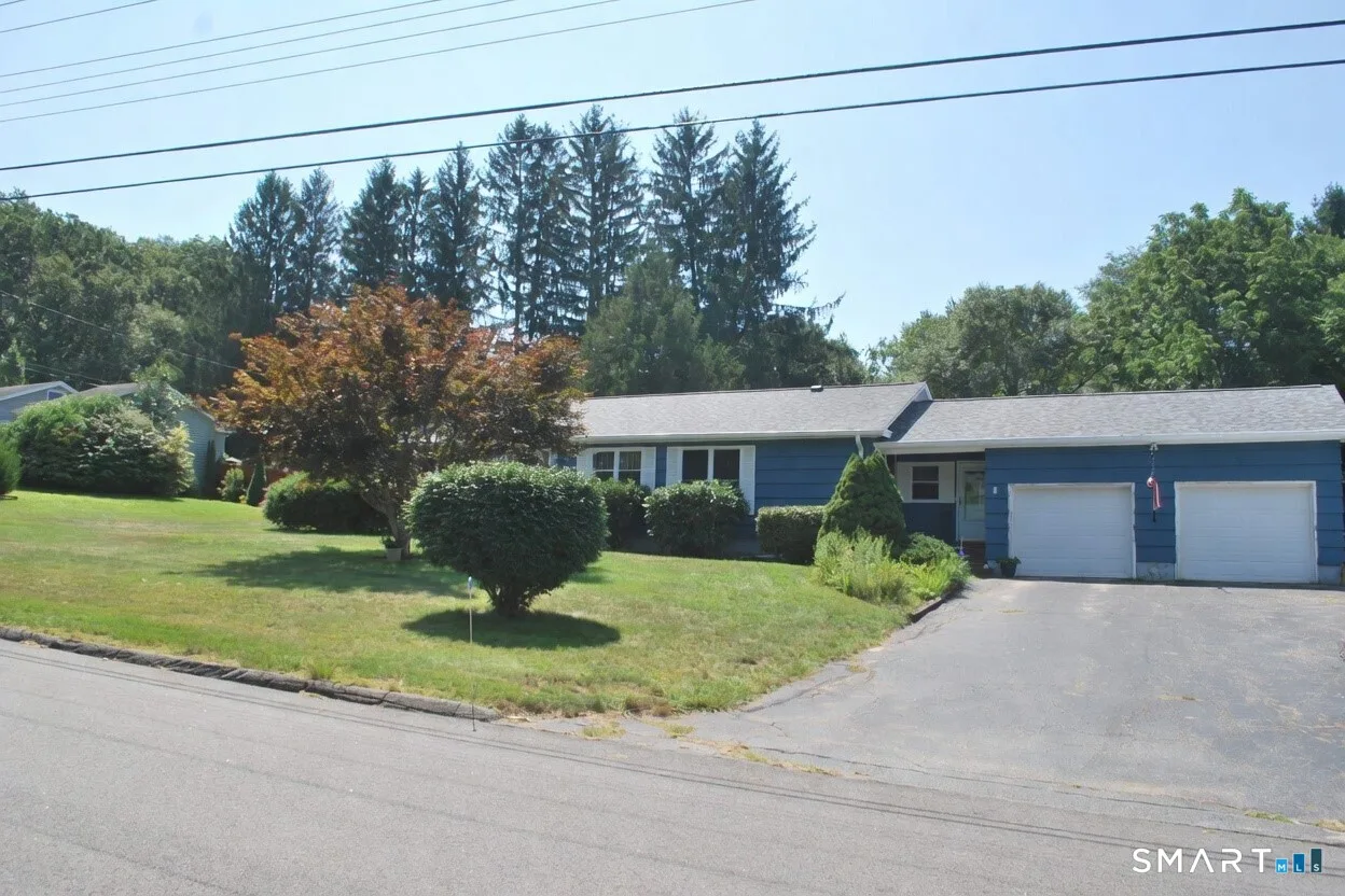6 Nemczuk Drive, Norwich, CT