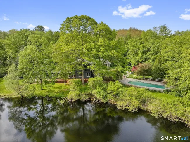 6 Old Orchard Drive