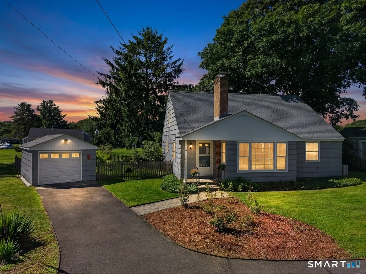18 Shepard Street, Old Saybrook, CT