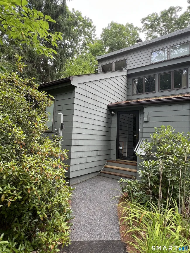 287 Cliffside Drive