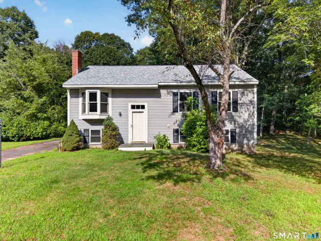 6 Hemlock Circle