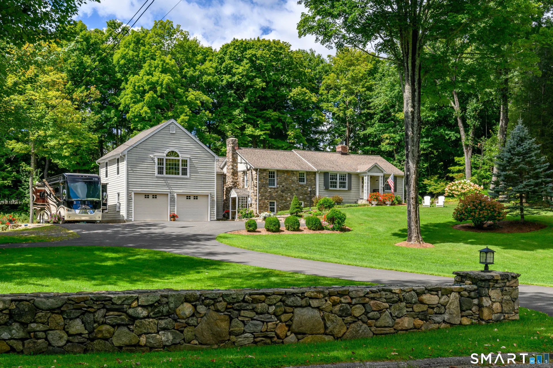141 Head Of Meadow Road, Newtown, CT