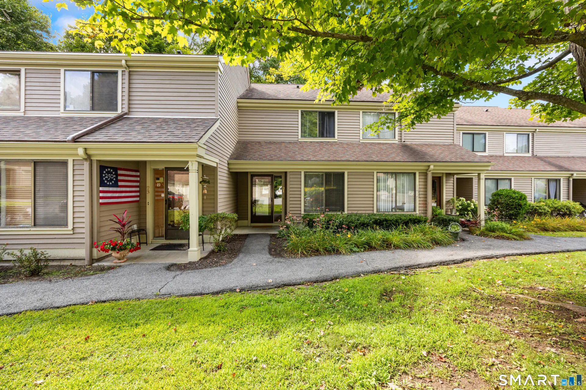 21 Riveredge Drive #21, Winchester, CT