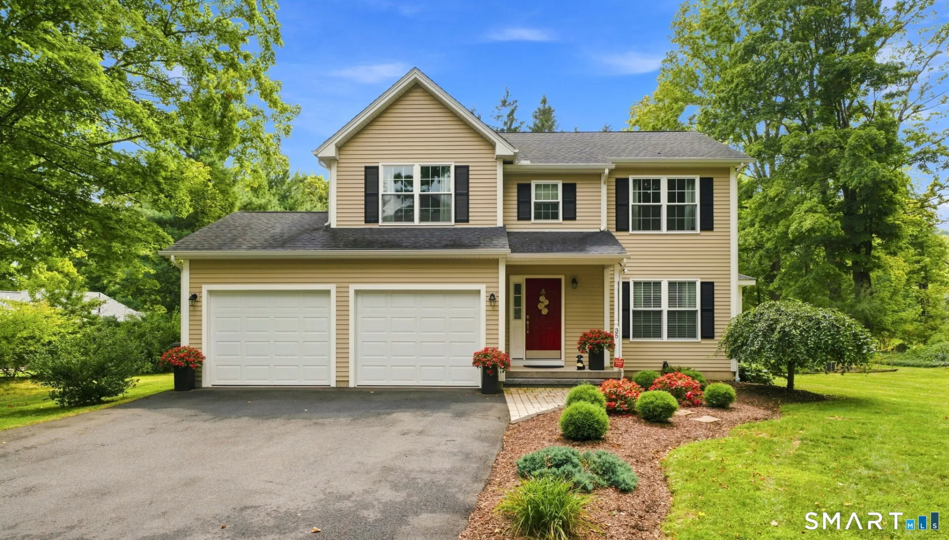 35 Maple Avenue, Bristol, CT