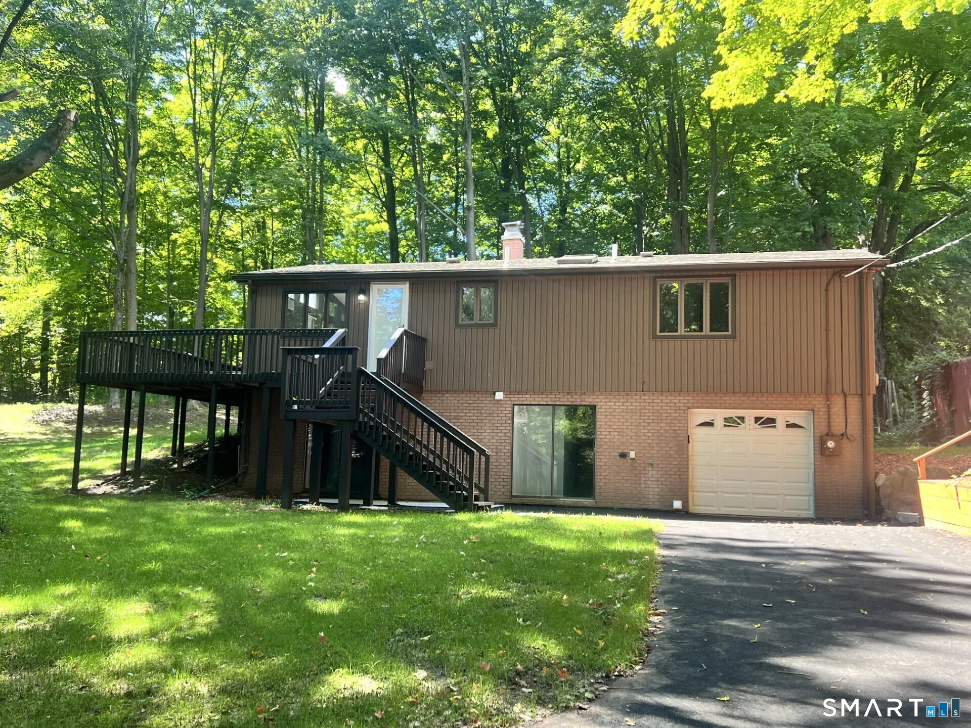 19 Smithfield Avenue, Meriden, CT