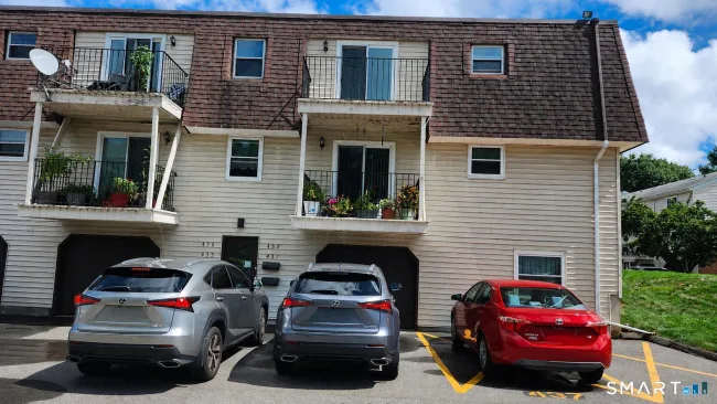 438 Blackstone Village #438