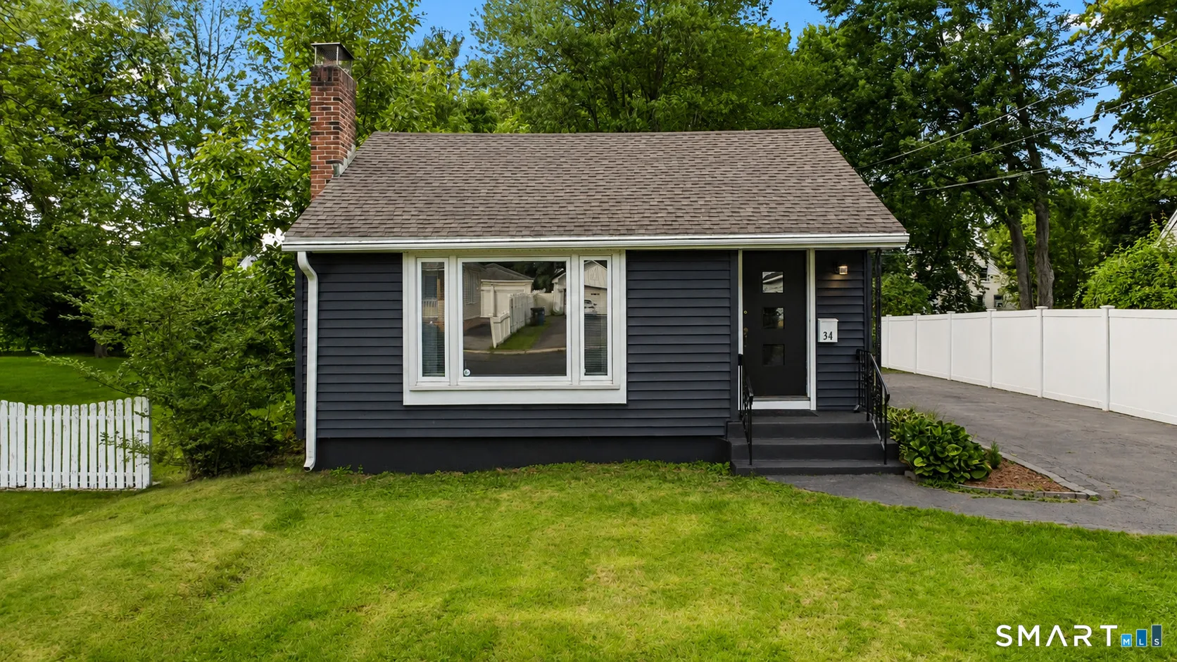 34 Cedar Ridge Road, Newington, CT