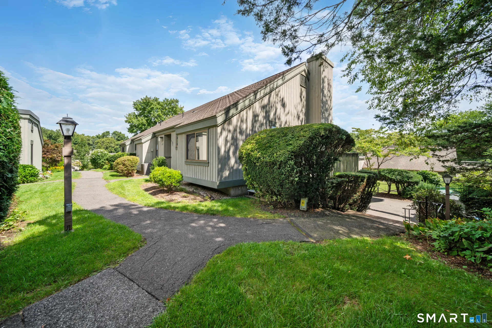 28 Heritage Circle #B, Southbury, CT