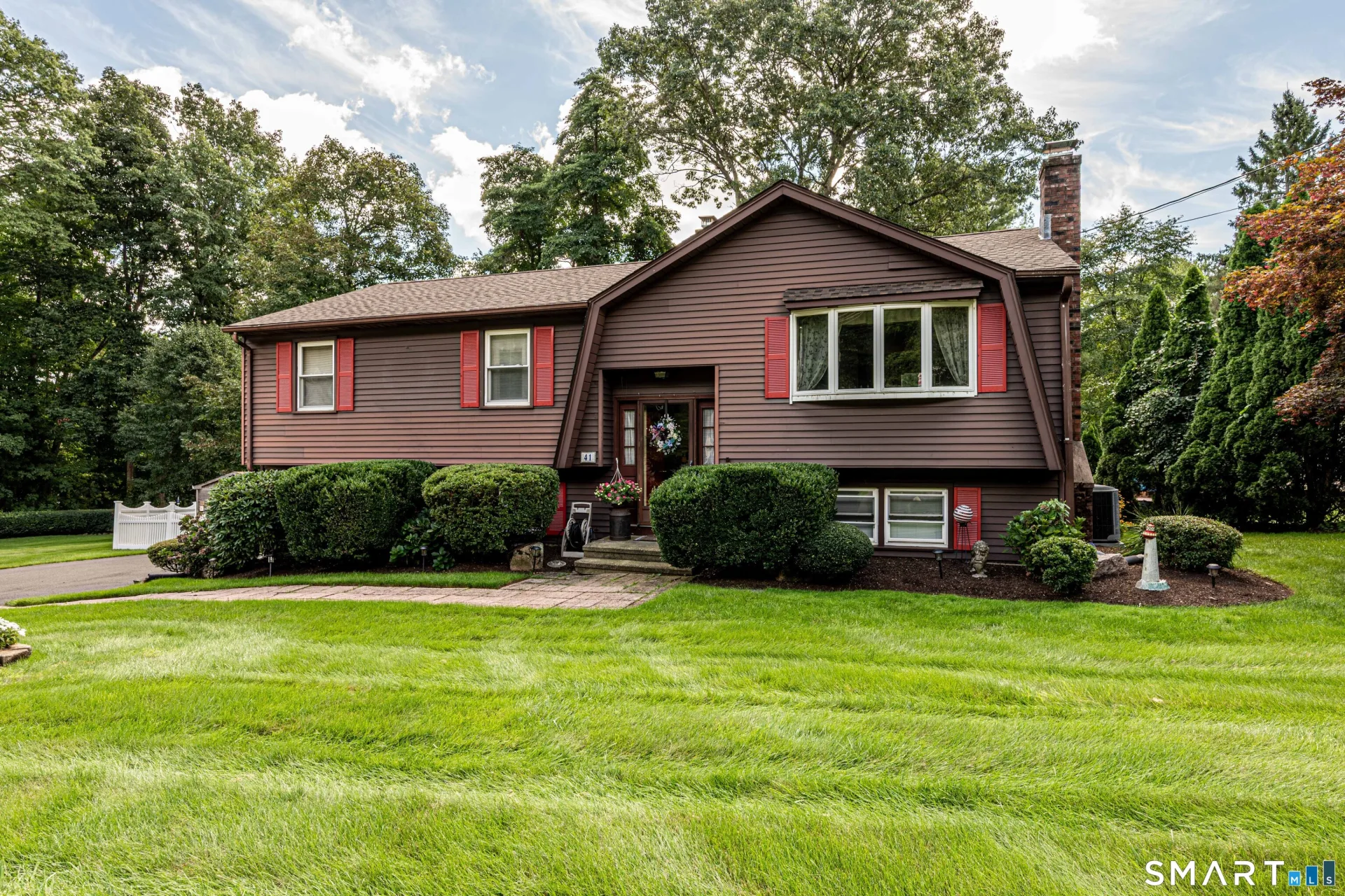 41 Rainbow Court, Hamden, CT