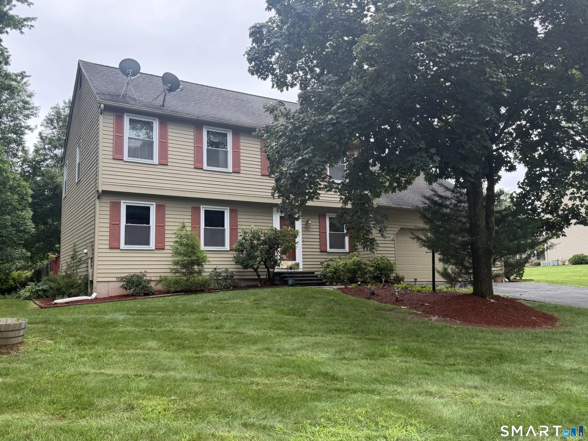 11 Weatherside Drive, Wallingford, CT