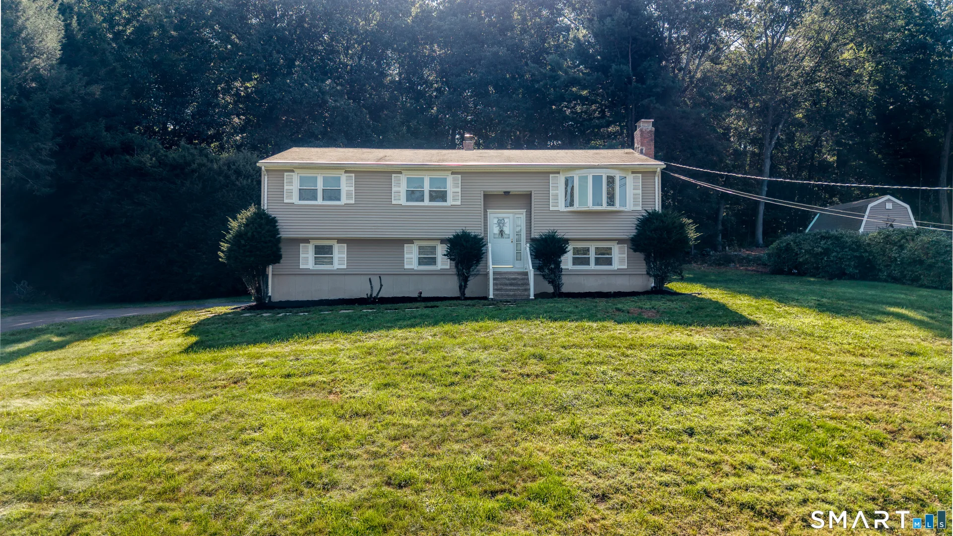 121 Longfellow Road, Shelton, CT