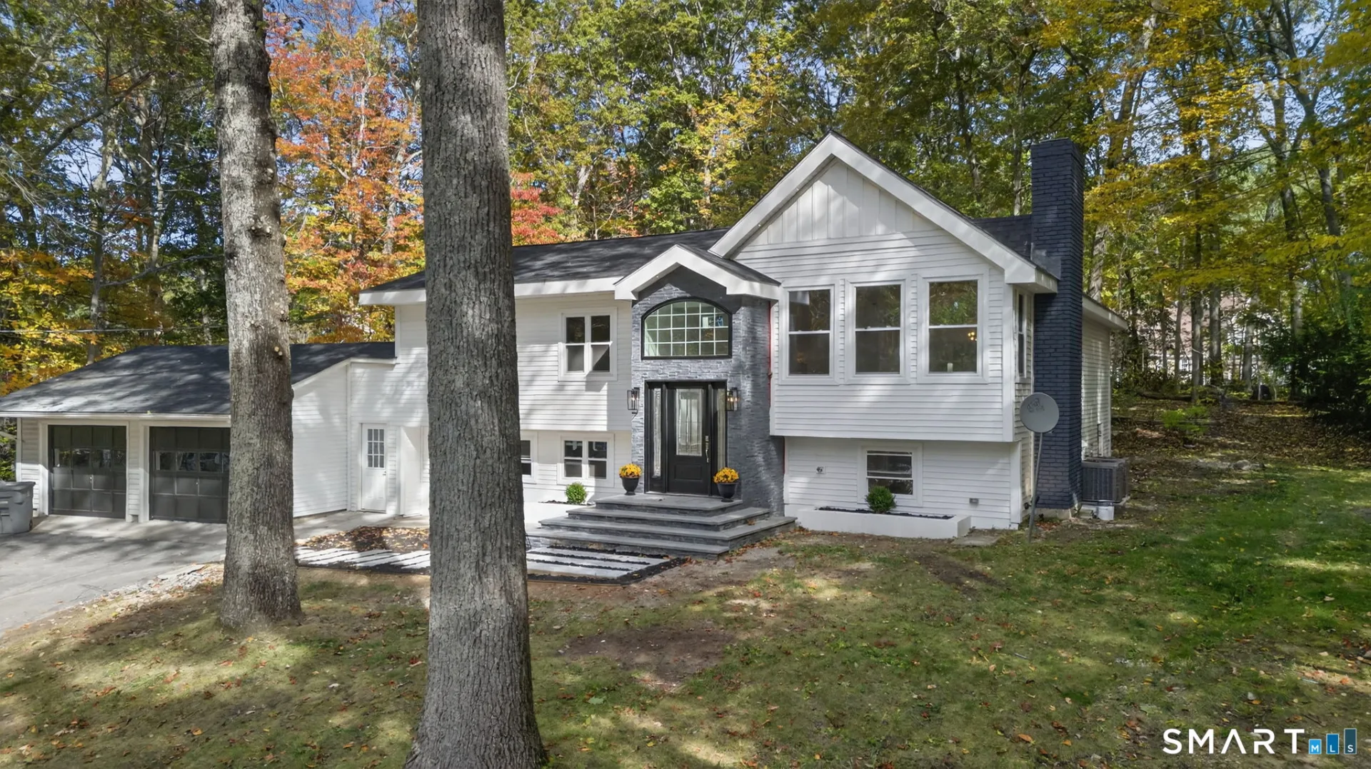 13 Willow Lane, East Lyme, CT