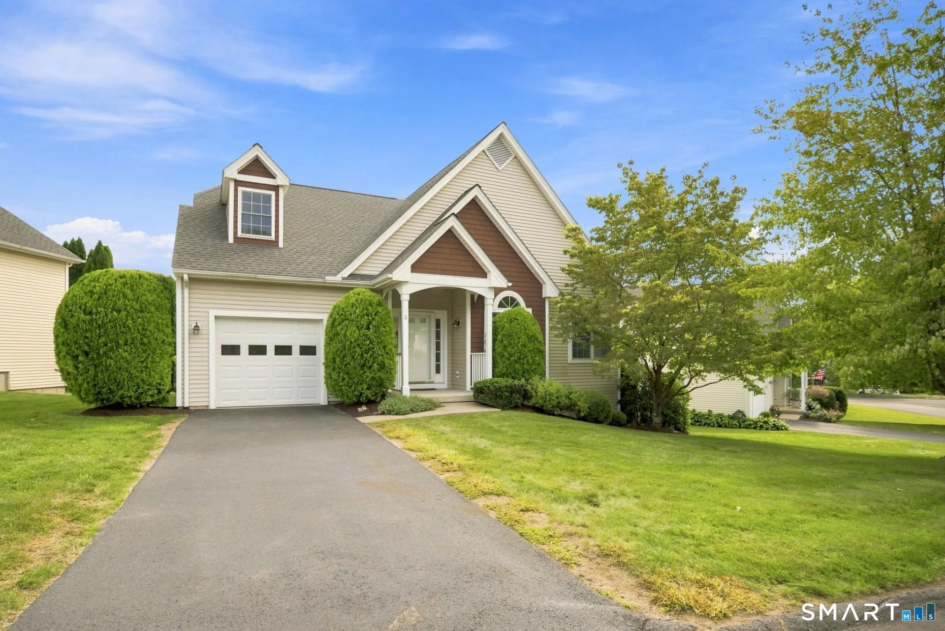 8 South Pond Road #8, Bloomfield, CT