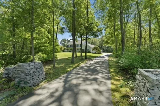 8 Red Brook Lane, Ledyard, CT