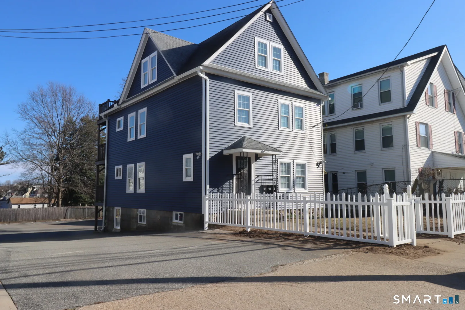 198 Montauk Avenue, New London, CT