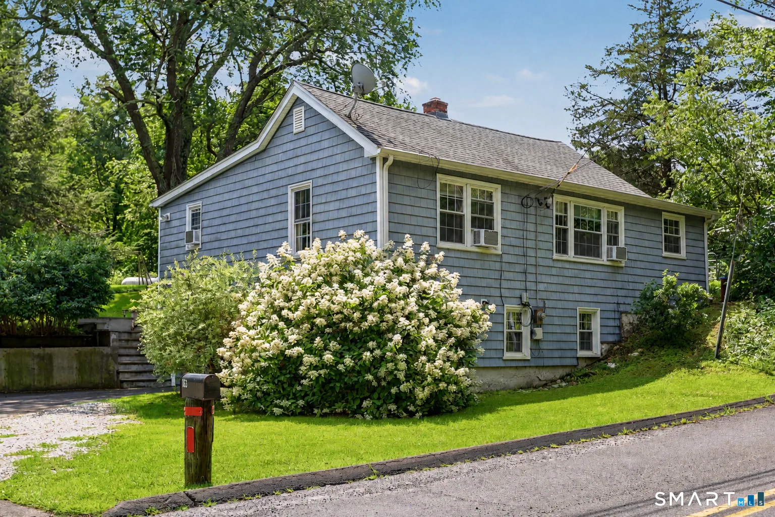 163 Huntingtown Road, Newtown, CT
