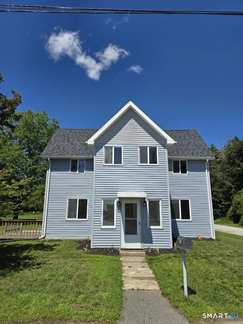 62 Benham Avenue, Waterford, CT