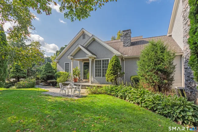 33 Old Field Hill Road ##16, Southbury, CT