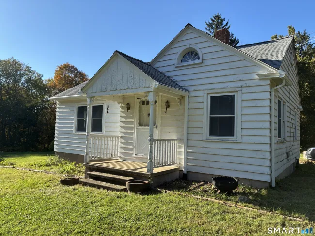 15 Sipples Hill Road