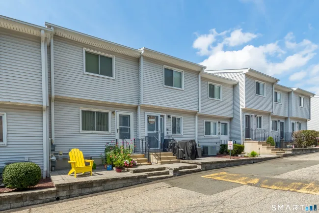 273 Derby Avenue #305