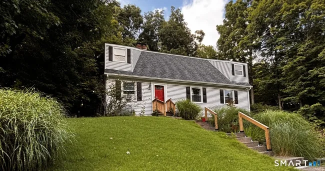 138 Red Robin Road