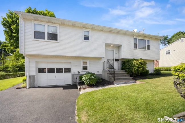 39 Munson Avenue