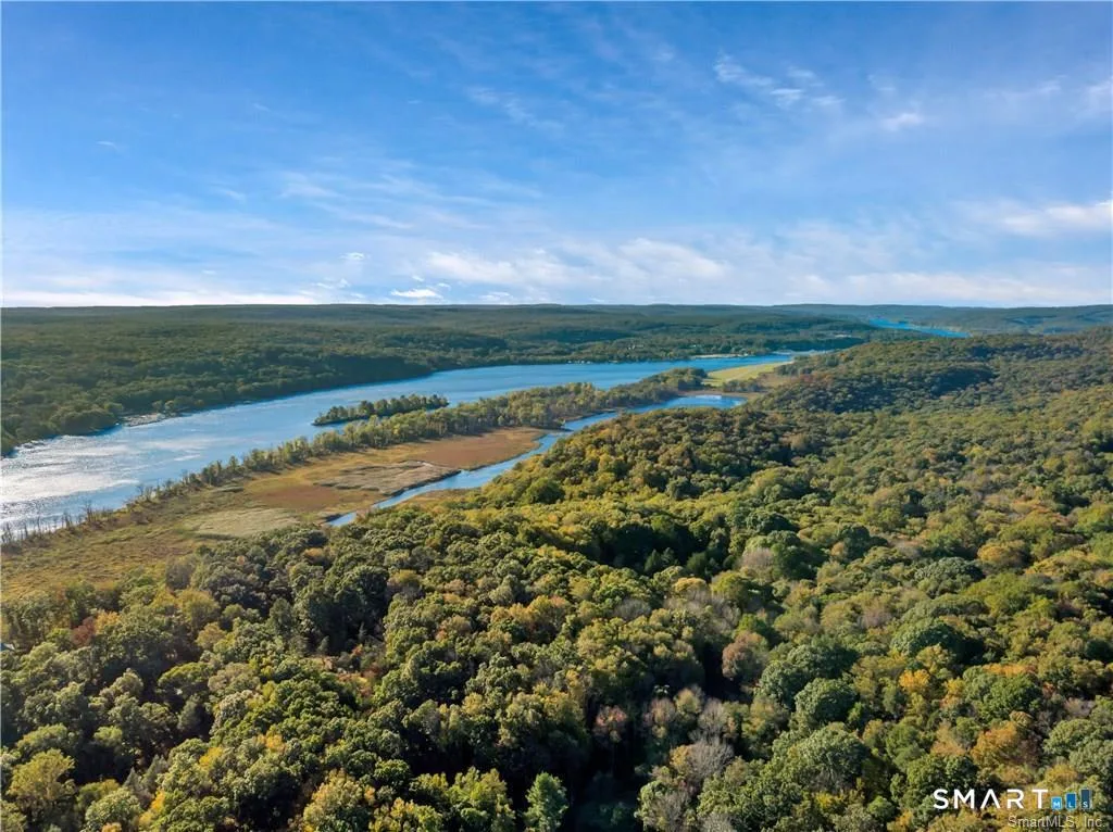 00 River Road, East Haddam, CT