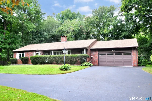 27 Scott Road