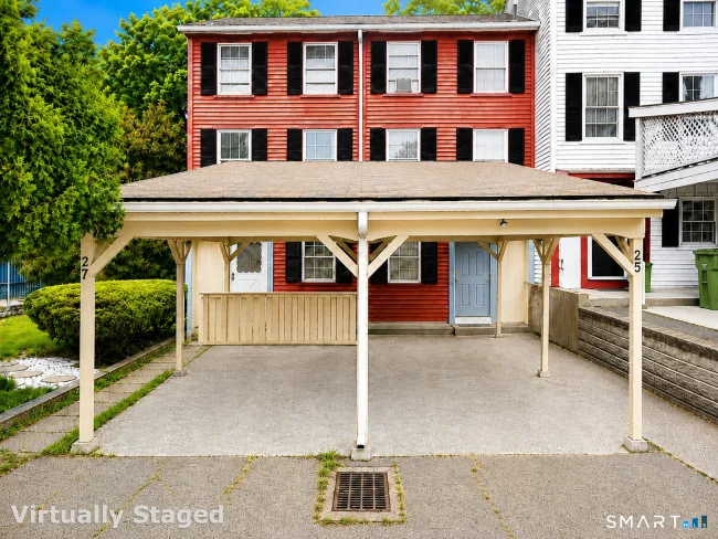 27 Rising Trail Court