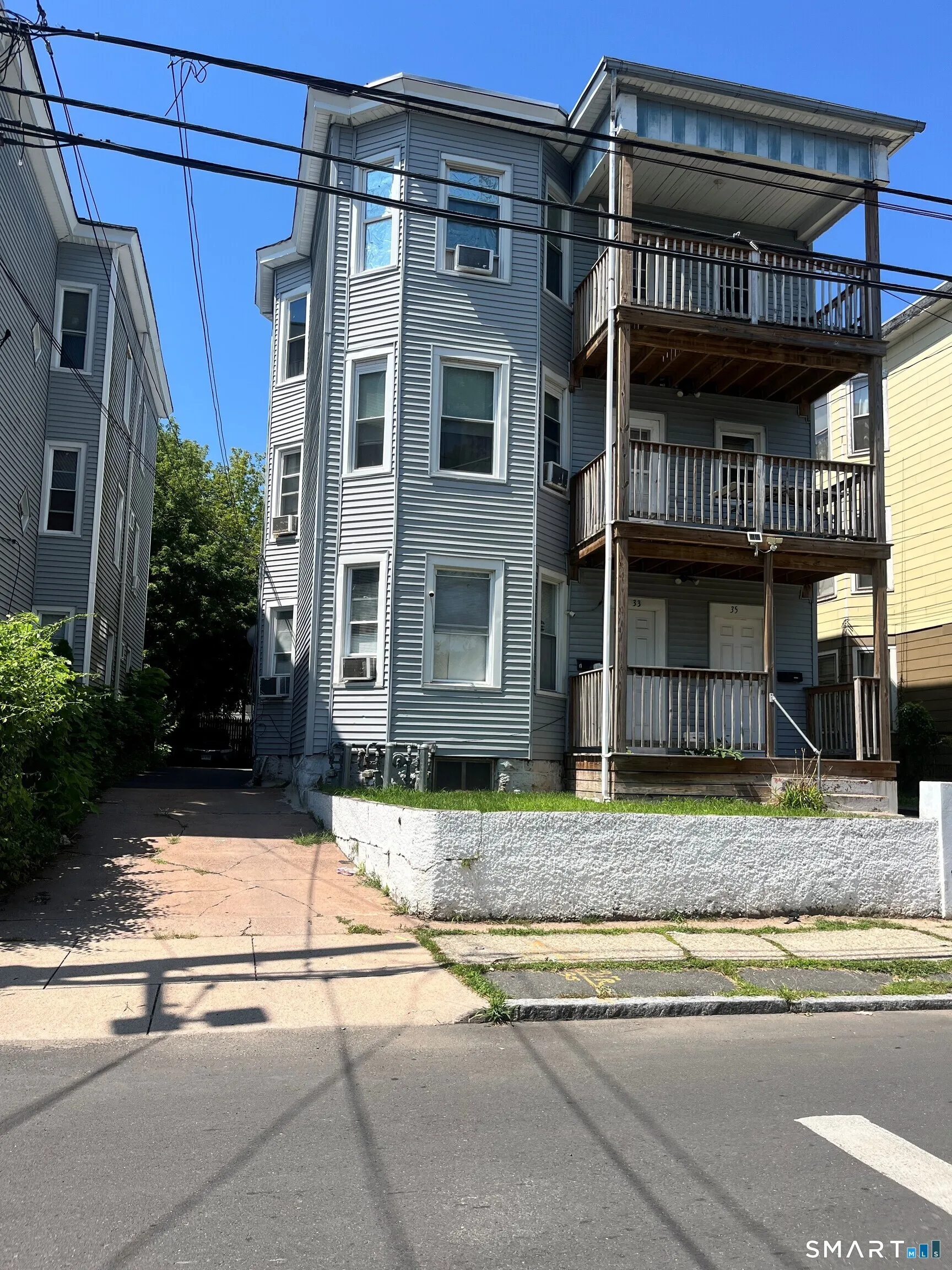 33-35 Amity Street, Hartford, CT