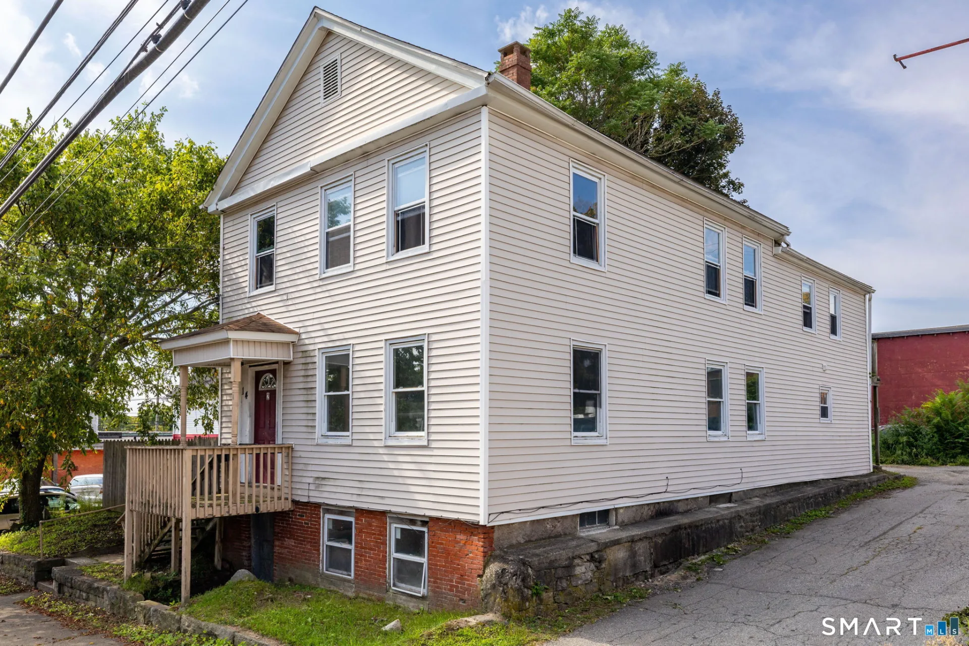 14 Blackhall Street, New London, CT