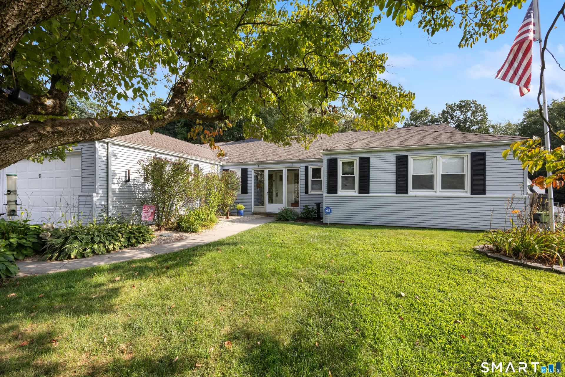 97 Glenview Drive, Newington, CT