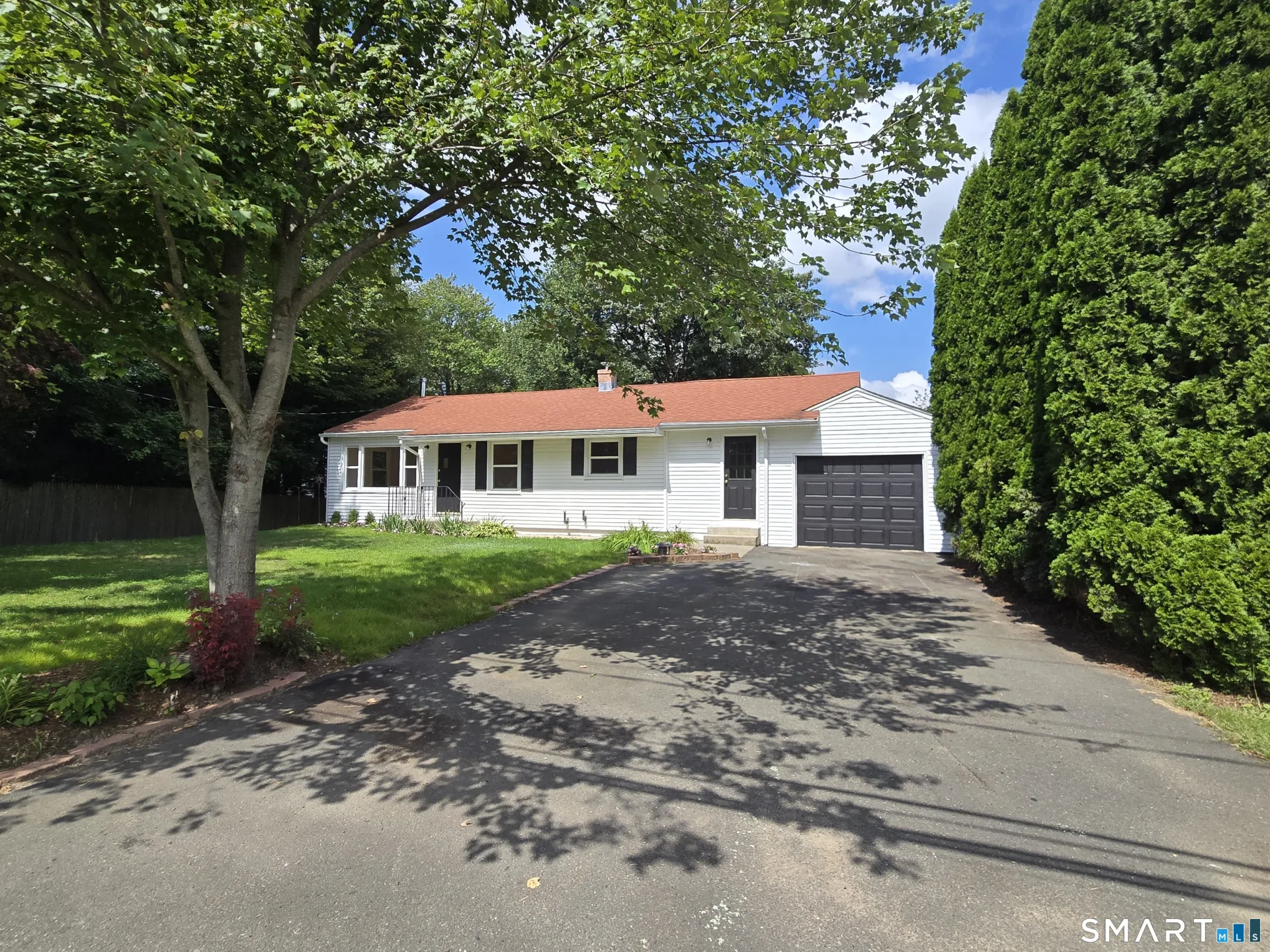 22 North Street, Wolcott, CT
