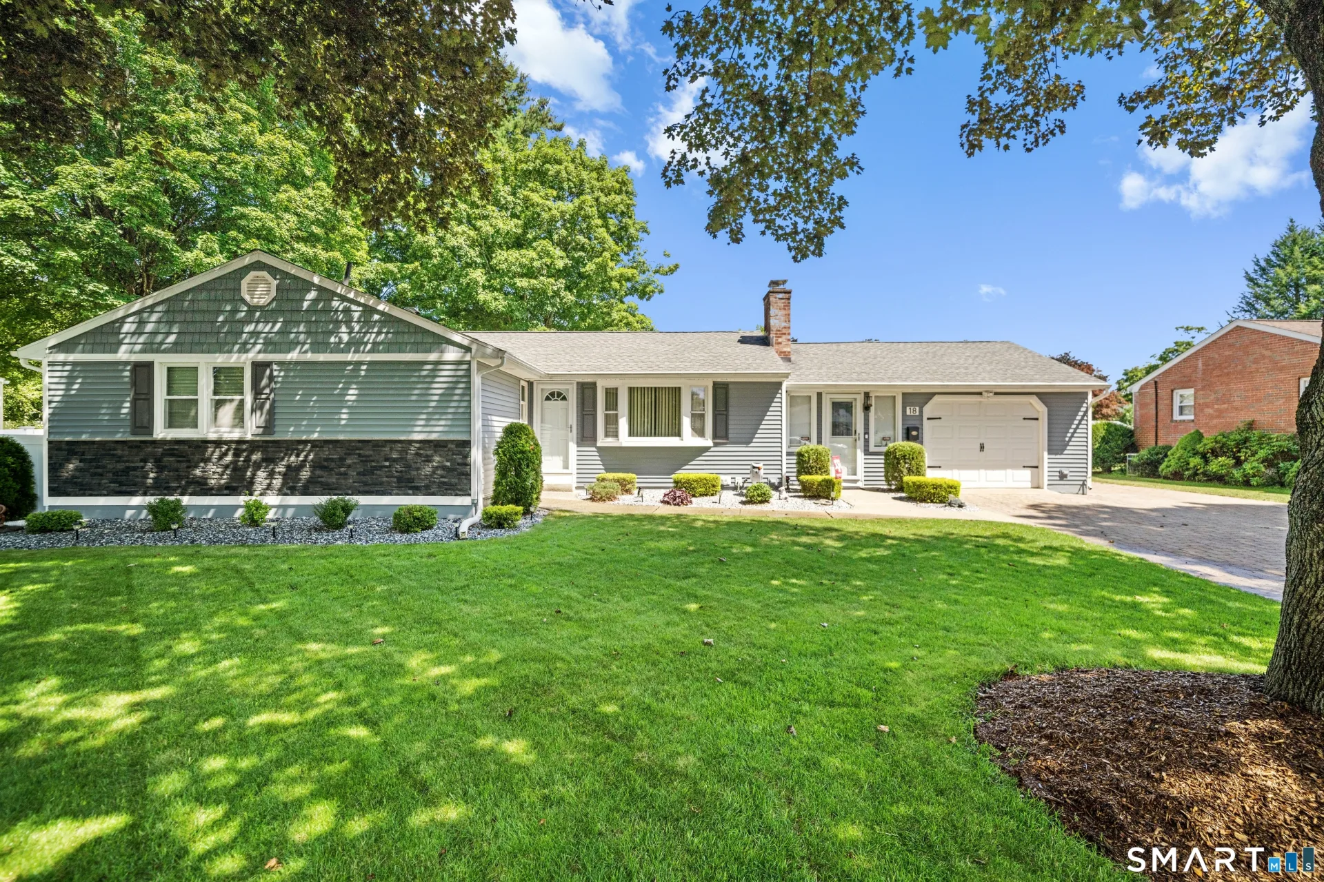 18 Saint James Avenue, Enfield, CT