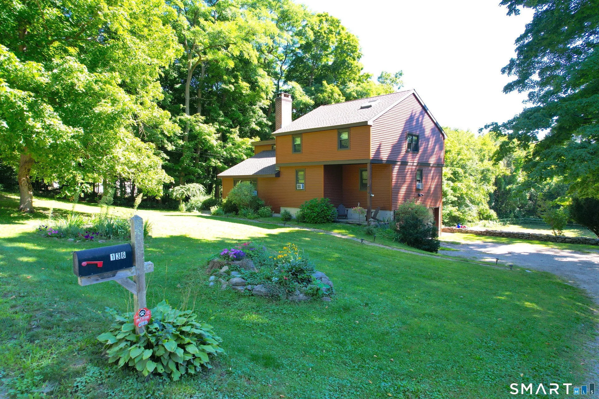 136 Losaw Road, Winchester, CT