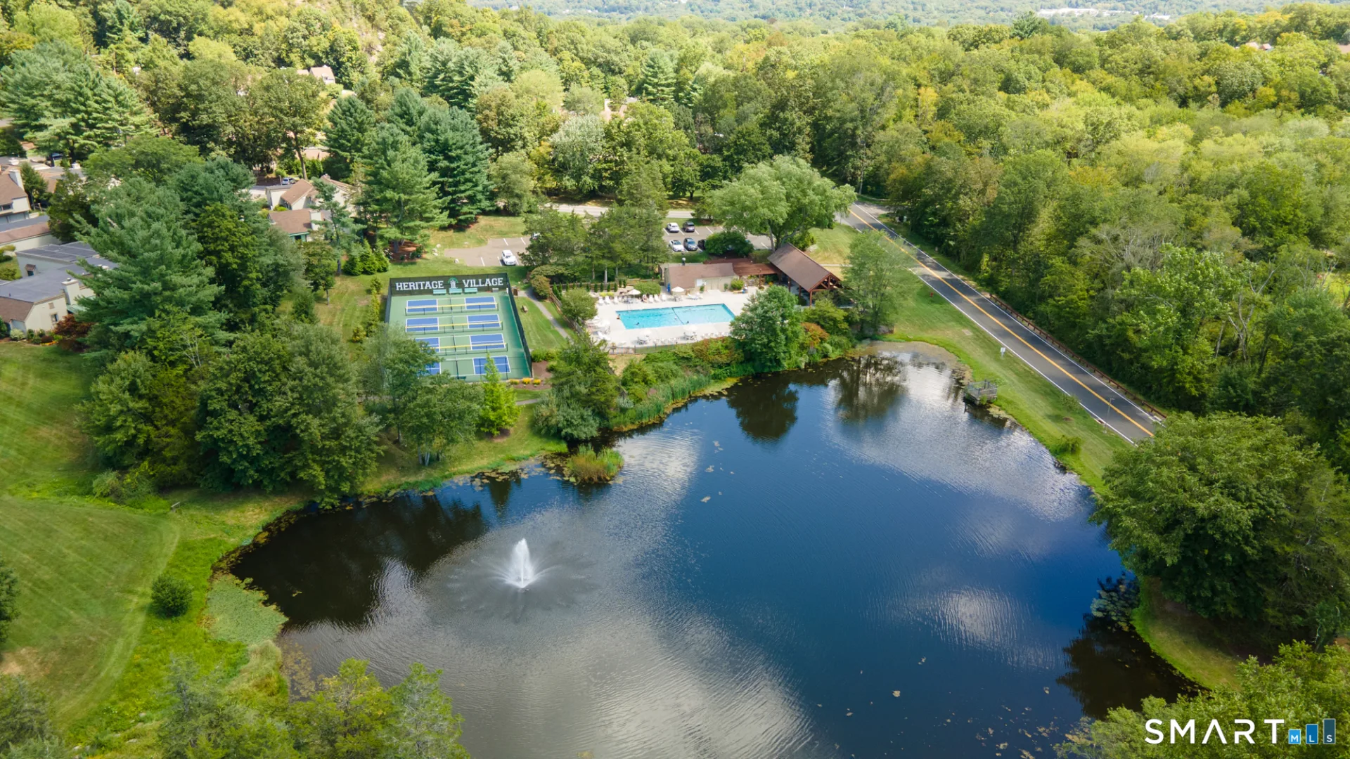 774 Heritage Village #B, Southbury, CT