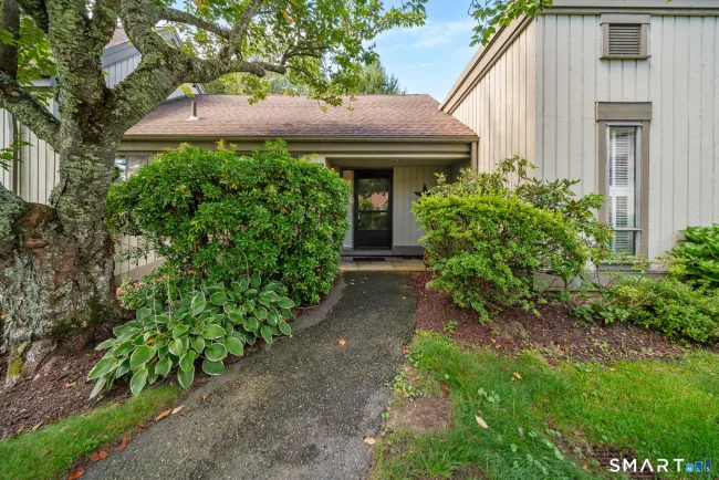 774 Heritage Village #B