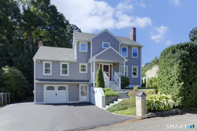 4 Sears Place