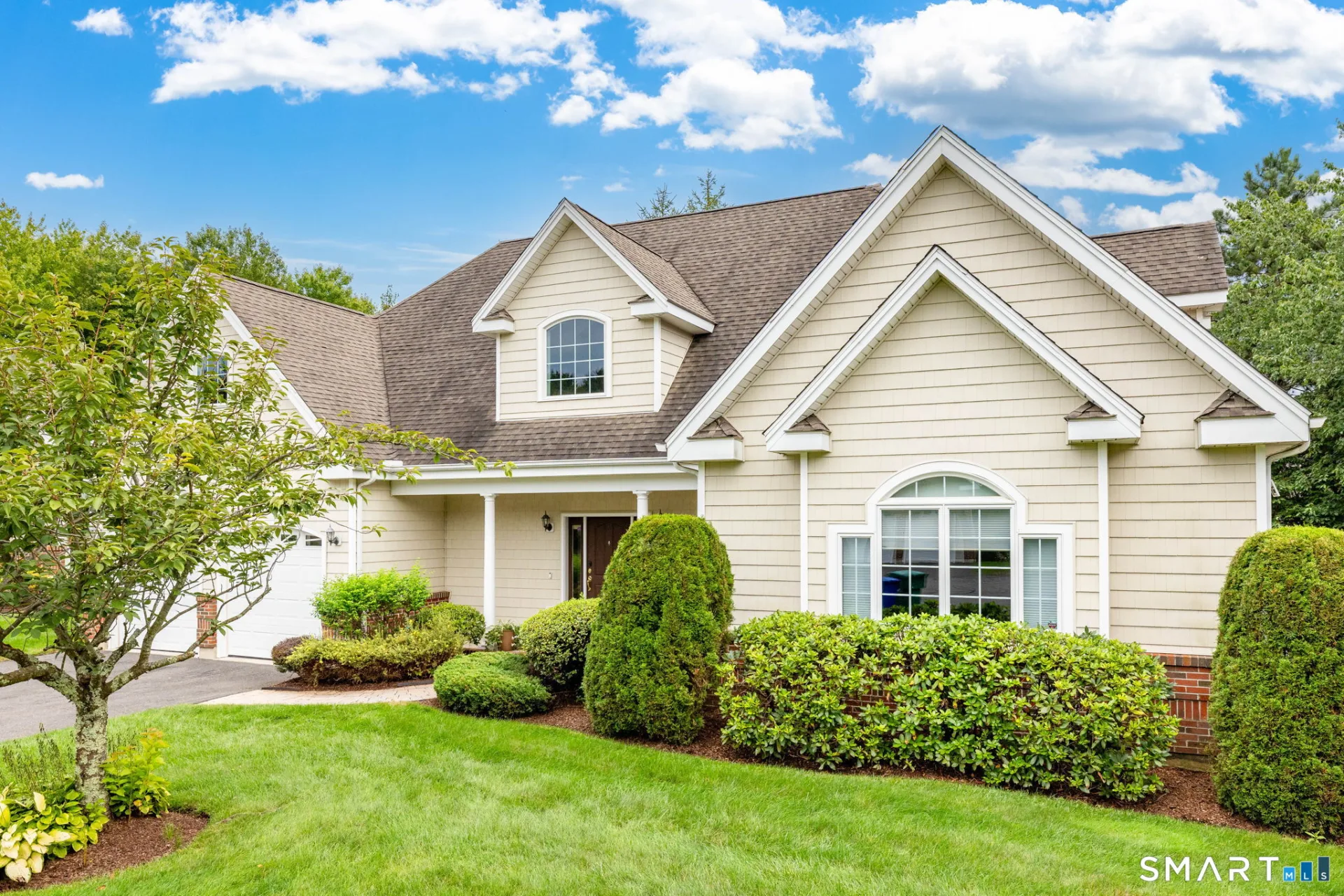 6 Wyeth Drive, Bloomfield, CT