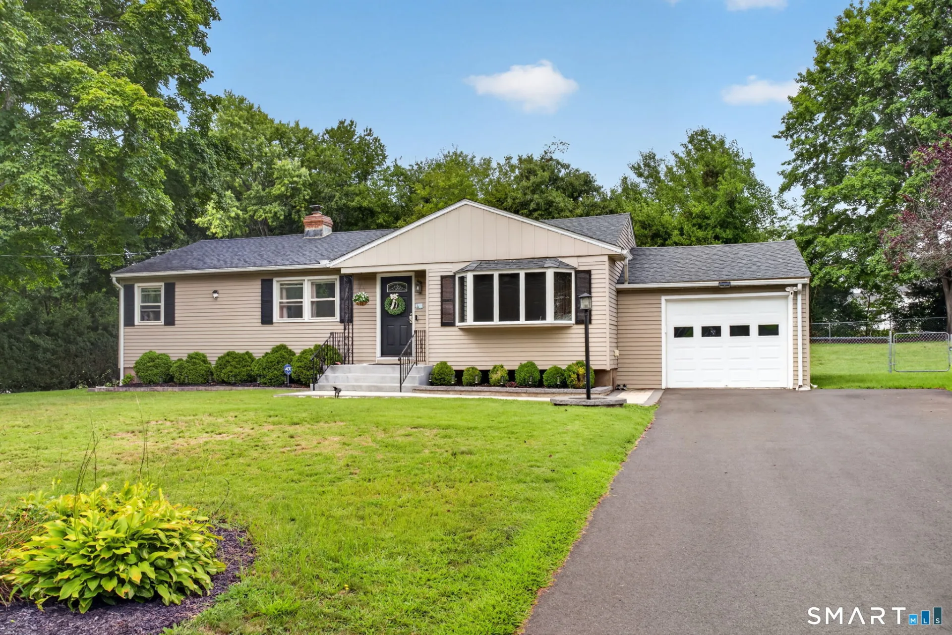 4 Palmer Road, North Haven, CT