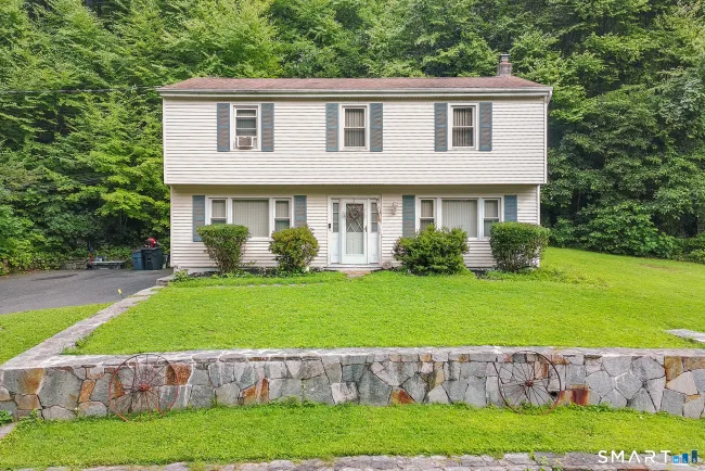34 Pilgrim Trail