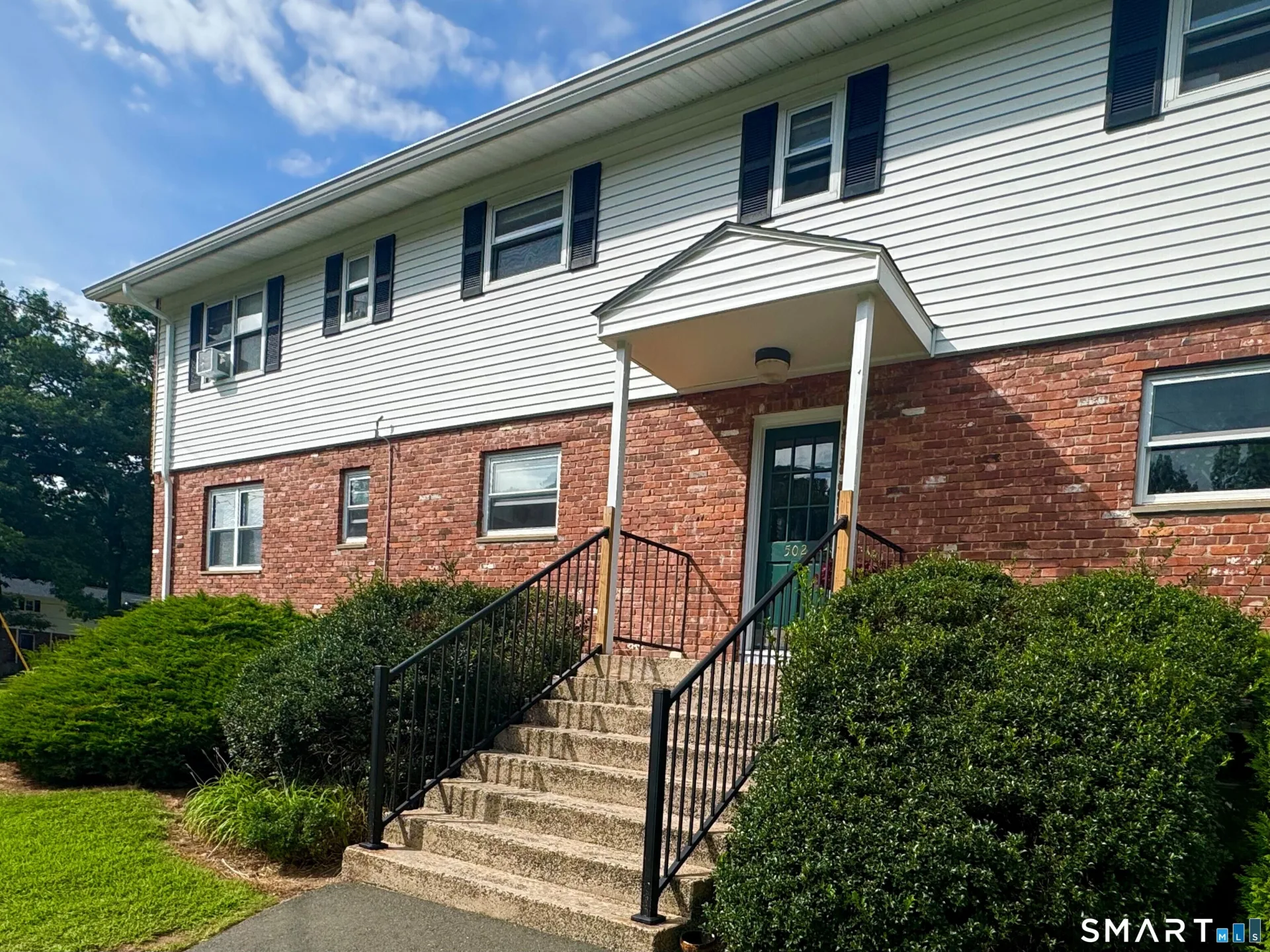 502 Oak Avenue #17, Cheshire, CT